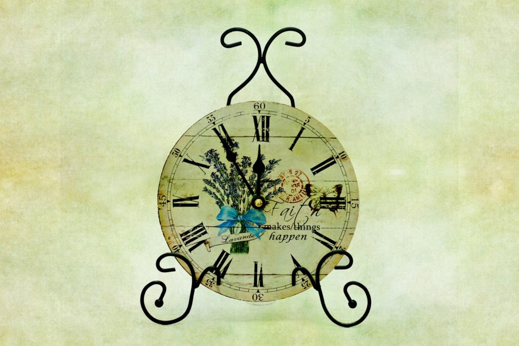 vintage-clock-background